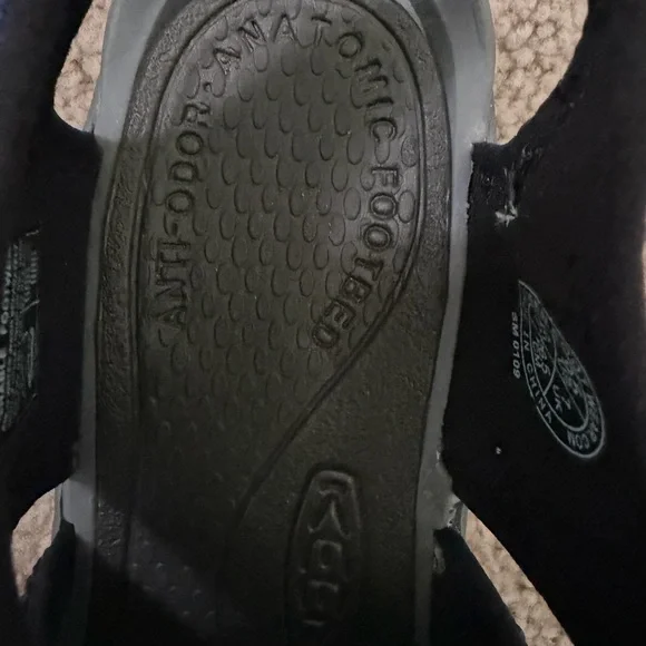 Keen women’s sandals size 9.5 new without box anti odor anatomic footbed NWOT - Picture 6 of 8